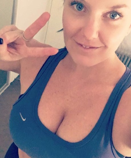 Chloe G nude star galleries