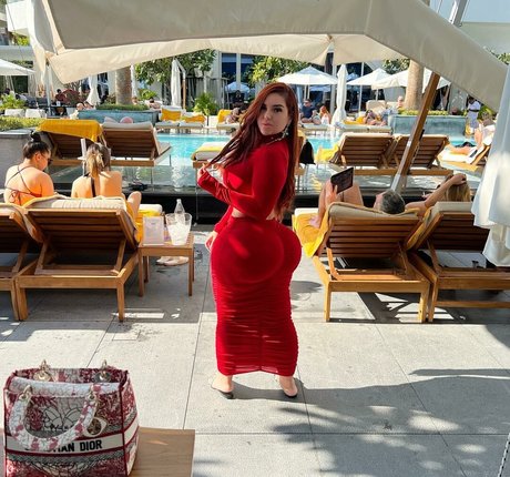 Victorya Addad sexy star picture