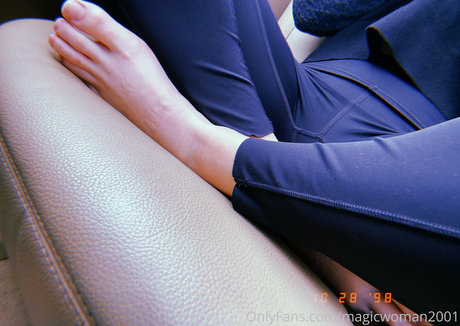 magicwoman2001 porn actress picture