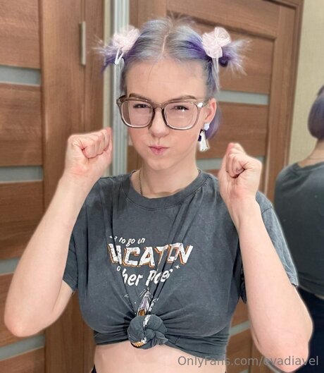 evadiavel top star images