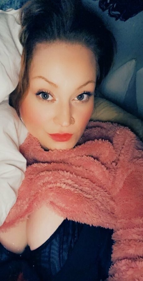 joi fully yours star free pics