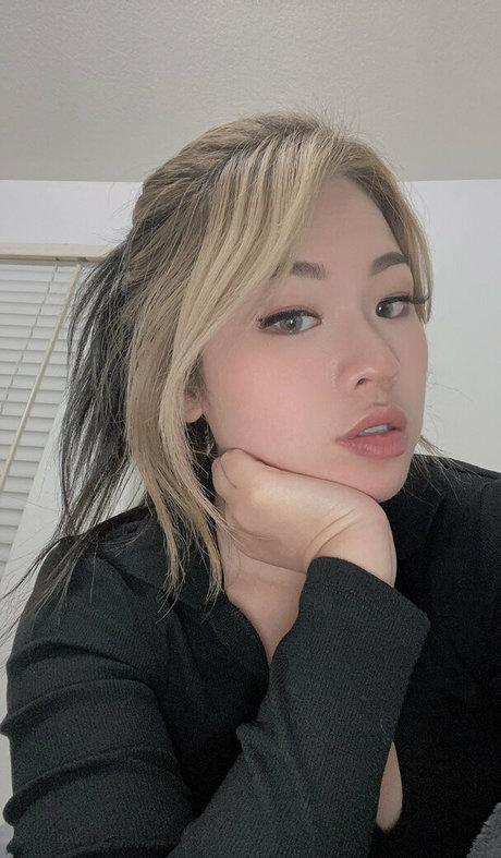 babiebeezz2 0 xxx actress photo