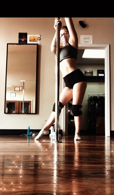 denalireese xxx model archive