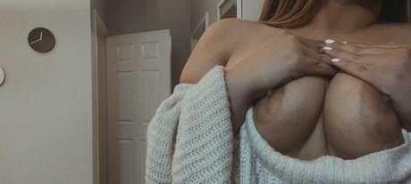 kalessfree pornographic model photo