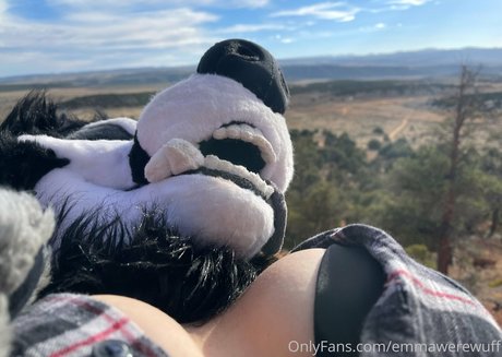 emmawerewuff model nude pic