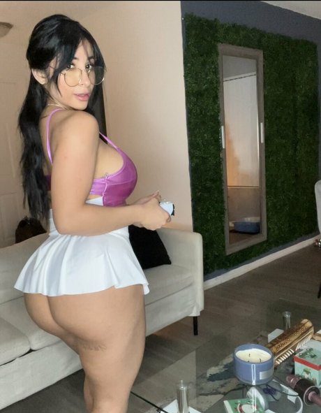 Hinataonig beautiful star photo