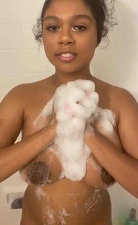 realmarinalina exclusive actress galleries