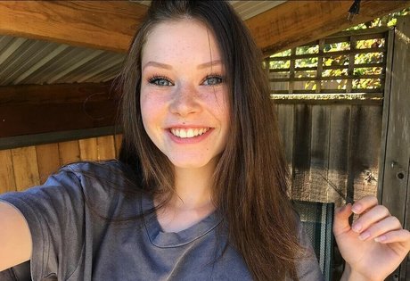 Lily Ana Alexander exclusive star gallery