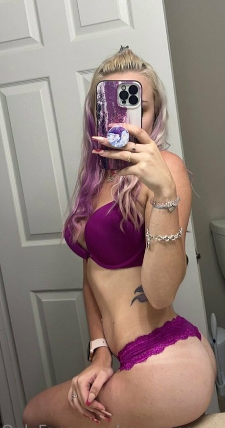 savvysnoww naked star pictures