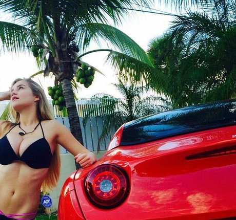 natnevv high quality pornstar pic