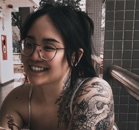 Akemyni top pornstar pic