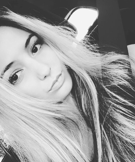 Kimi McFarland sexy model photos