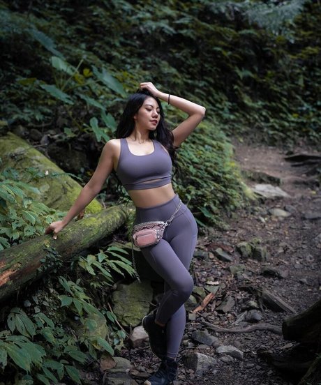 peggykuo1123 erotic actress photo