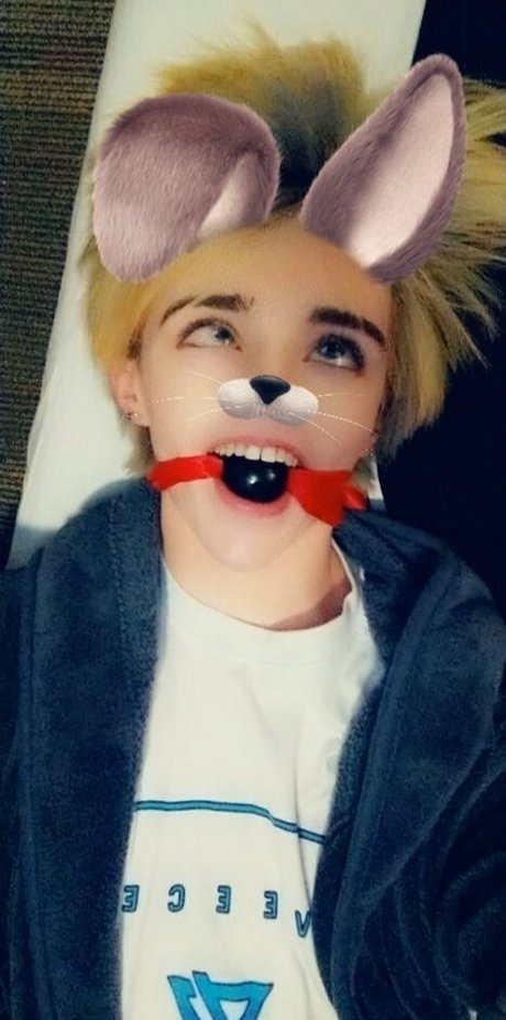 olluther pornstar erotic picture