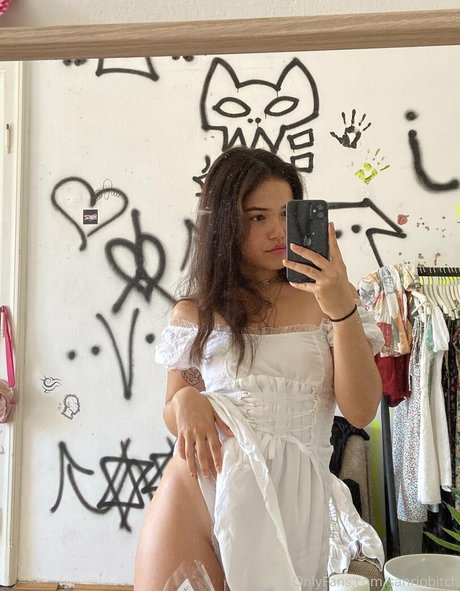 Sanri0bitch beautiful model pictures