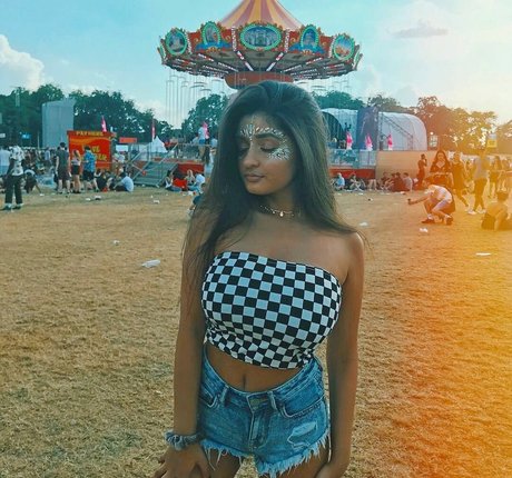 Alina M pornographic model gallery