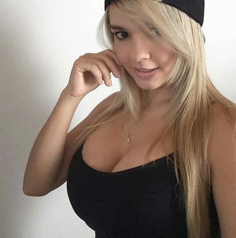 Angela R porn star photos