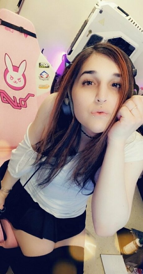 emilyroseiv model nudes pics