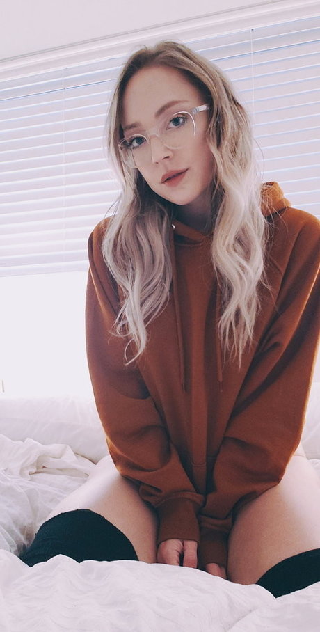 itskatiebelle nice actress images