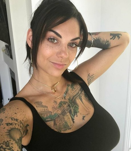 bonnierottenx model sex pics