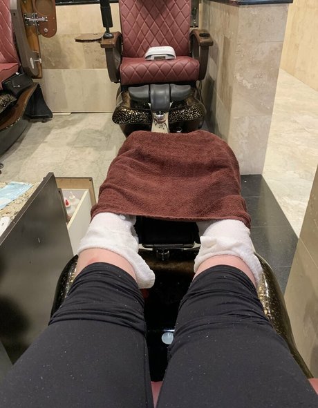 footgoddesskat erotic model pictures