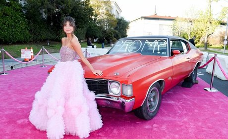 Peyton Elizabeth Lee free star images