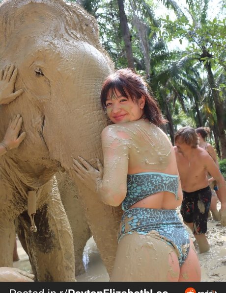 Peyton Elizabeth Lee top actress pics