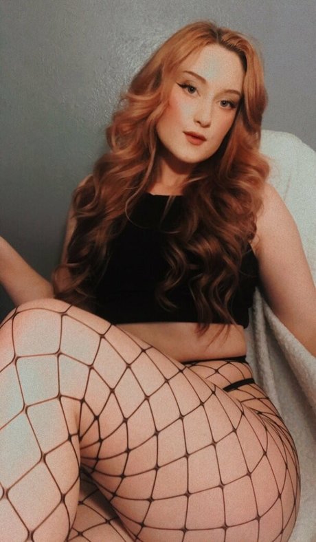 Mia Blossom hot pornstar gallery