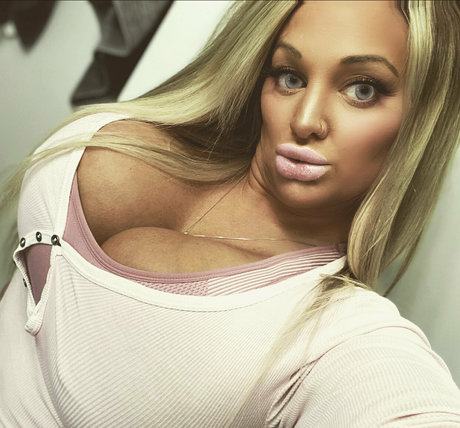 sexxystarr77 nude actress images