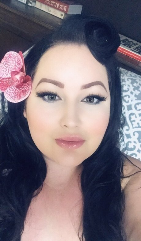 elizaallure star nude pics