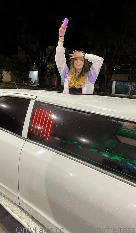 stefanyfreitass hot star pic