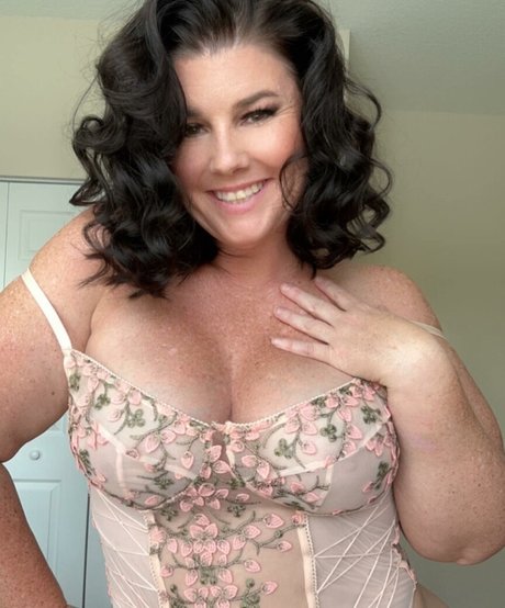 Crystal McBootay hd star pics