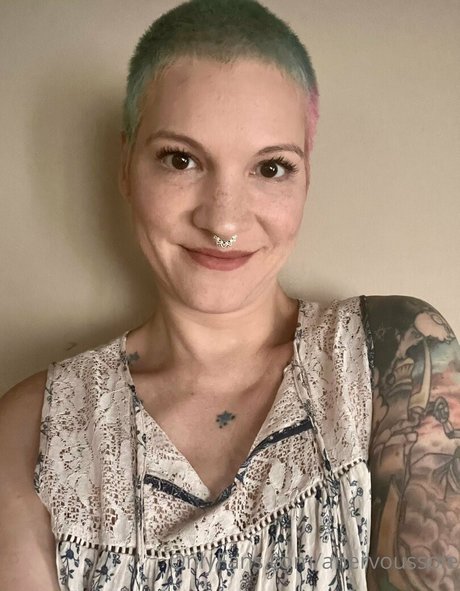 anervoussole xxx star pic