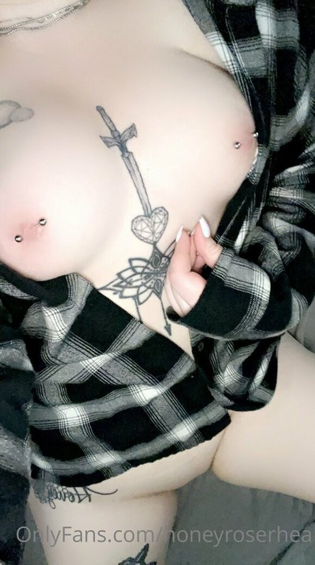 honeyroserhea sex model picture