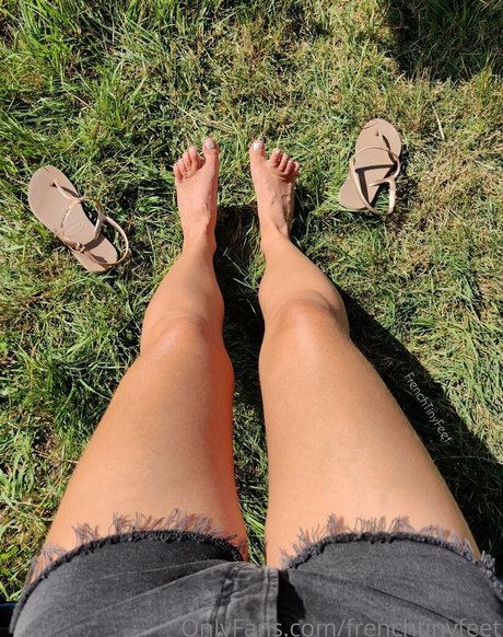 frenchtinyfeet star erotic img