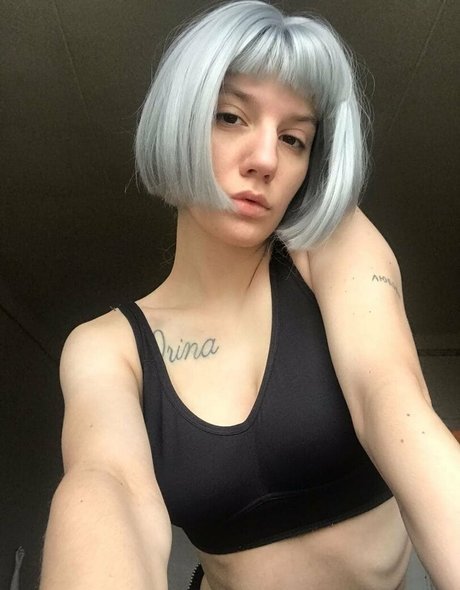 yanaperfect model porn gallery