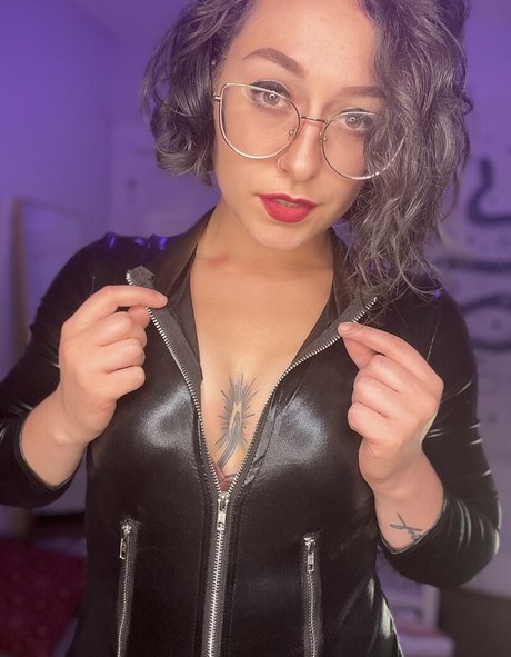 freesaradoesscience xxx model galleries