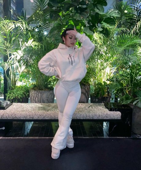 Sakura Nakamura star nudes images