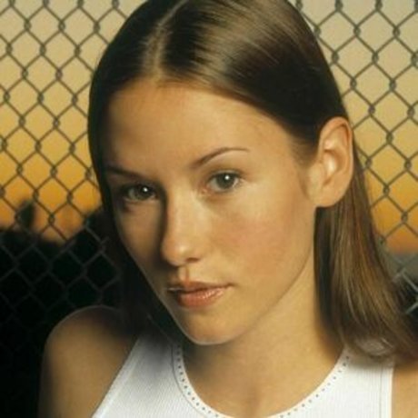 Chyler Leigh pornographic actress picture