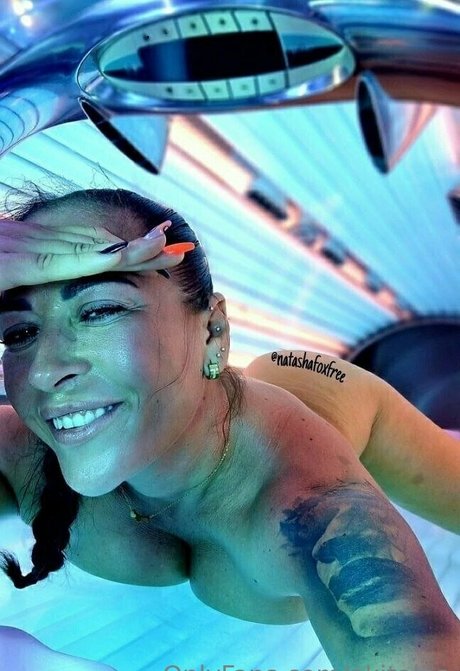 akitalea erotic model photos