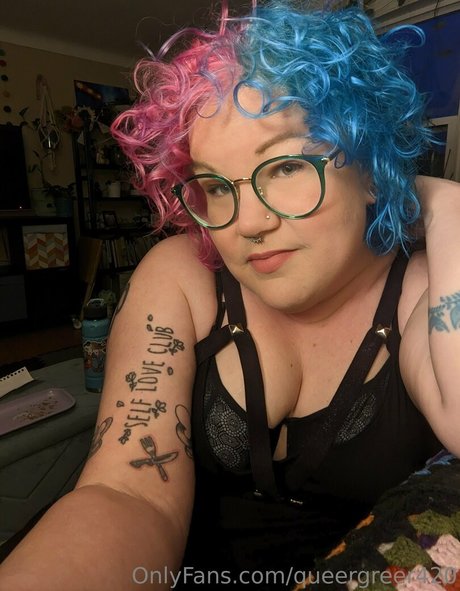queergreer420 nudes model photo