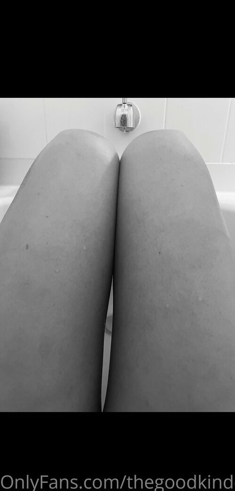 thegoodkindofbad hot star photo