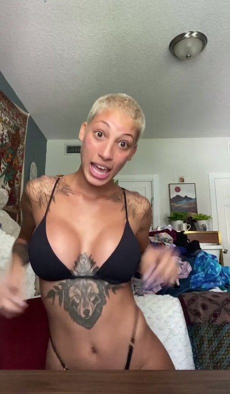 Malia Hope pornstar beautiful photos