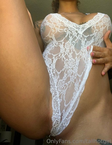 Malia Hope exclusive model pictures