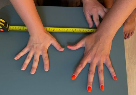 goddesstessaprag model pretty photo