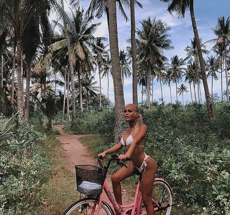 Jessica Book top actress pics