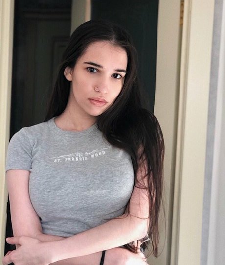 Kamilla Karieva pretty star image