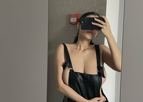 Kamilla Karieva sexy actress images