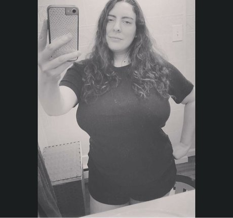 Kara Greene_ star nude gallery