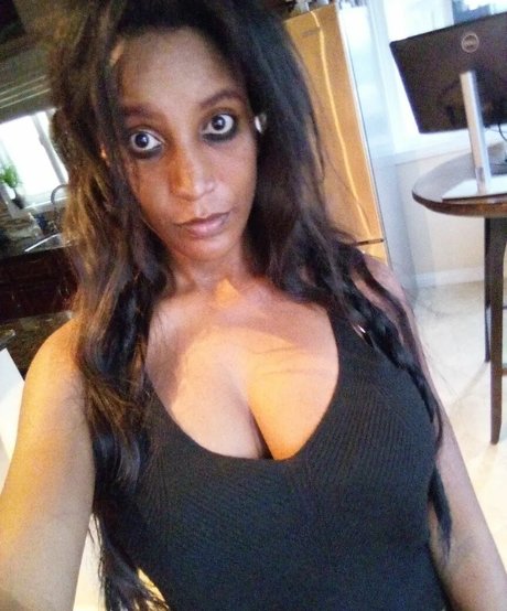 Amber Higgins Cecil nudes star gallery